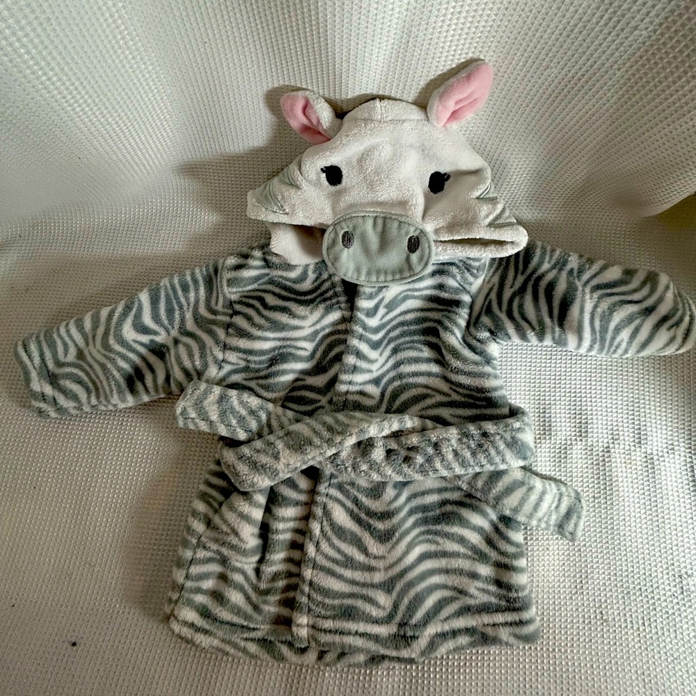 H B adorable zebra bathrobe, gray and white children’s bathrobe 0 to 9 months